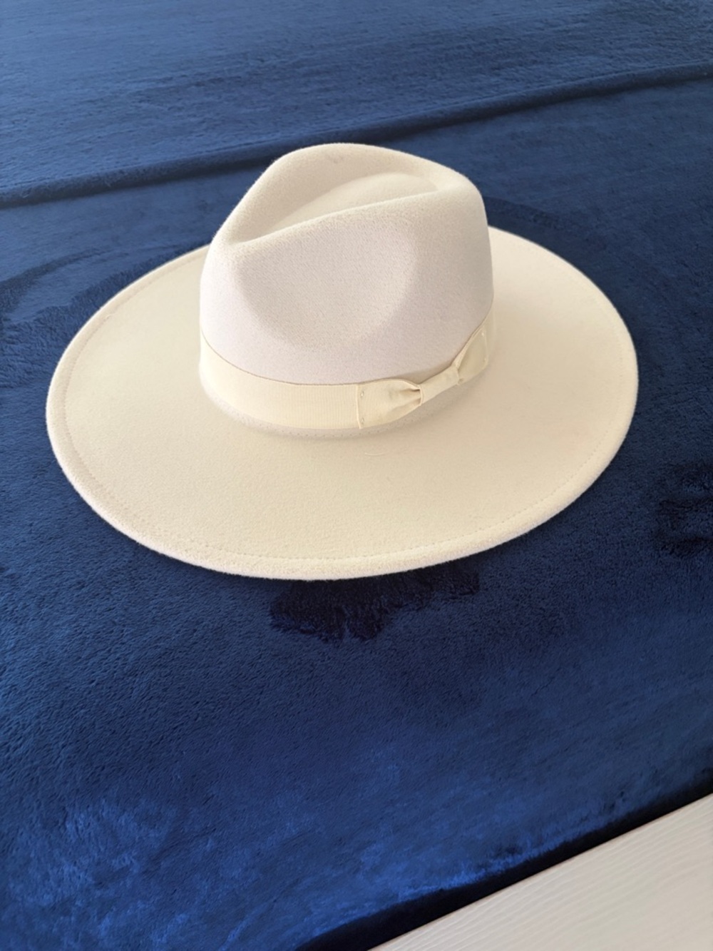 Cream Wide Brim Faux Wool Ranch Hat - Women